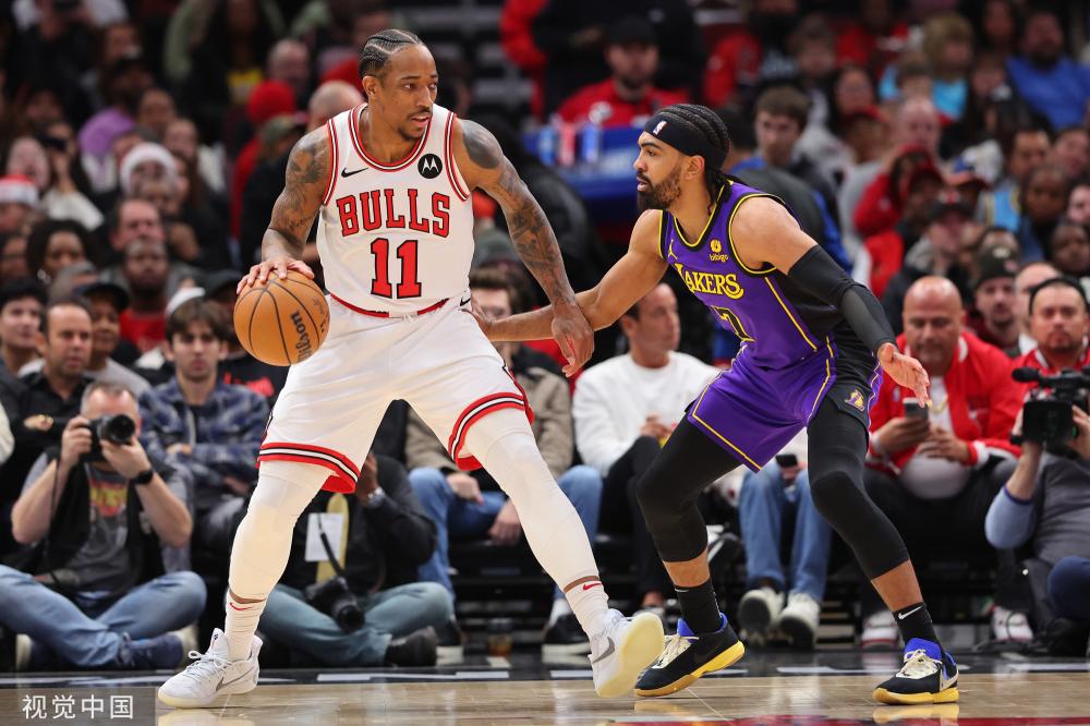 在首秀中便 在首秀中便